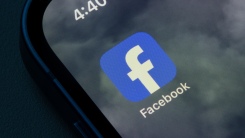 facebook icon on phone
