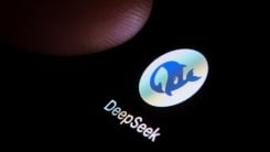 deepseek app on smartphone