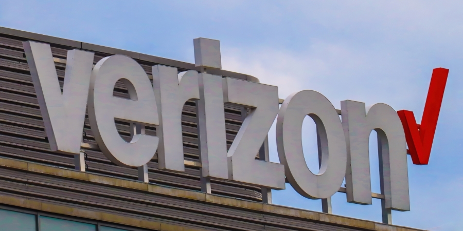 Verizon logo on building